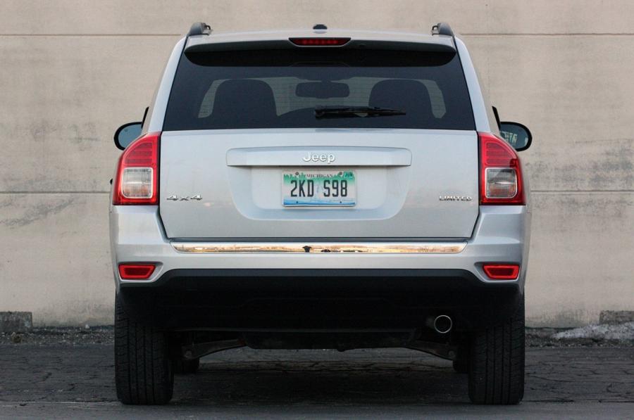  Jeep Compass 2011 года  (фото 39 из 97)